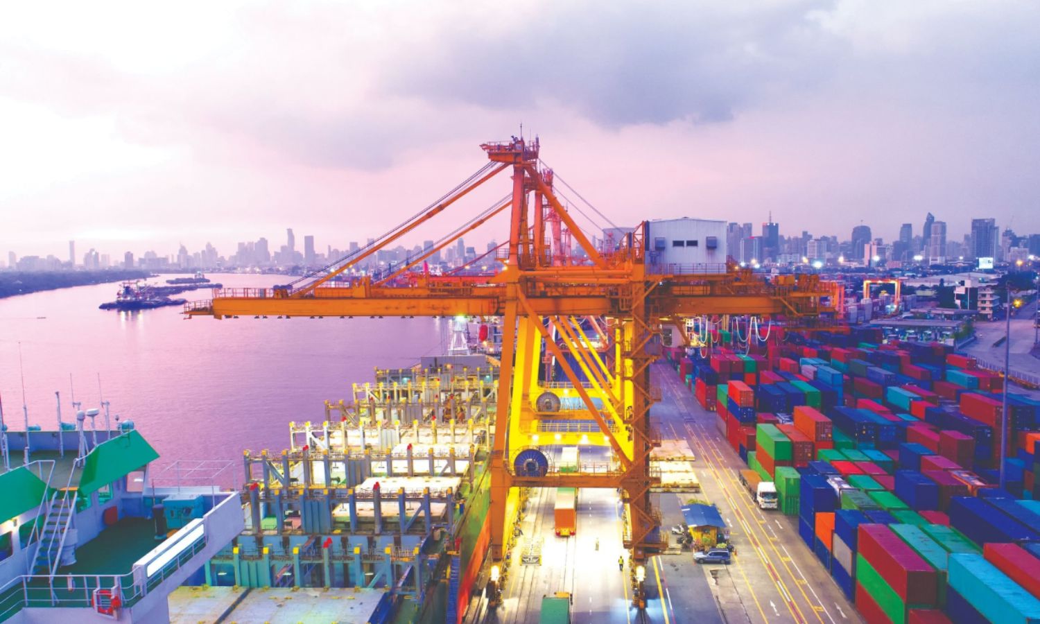 Phân luồng hồ sơ thông minh – Luồng xanh, vàng, đỏ giúp quản lý rủi ro hiệu quả.