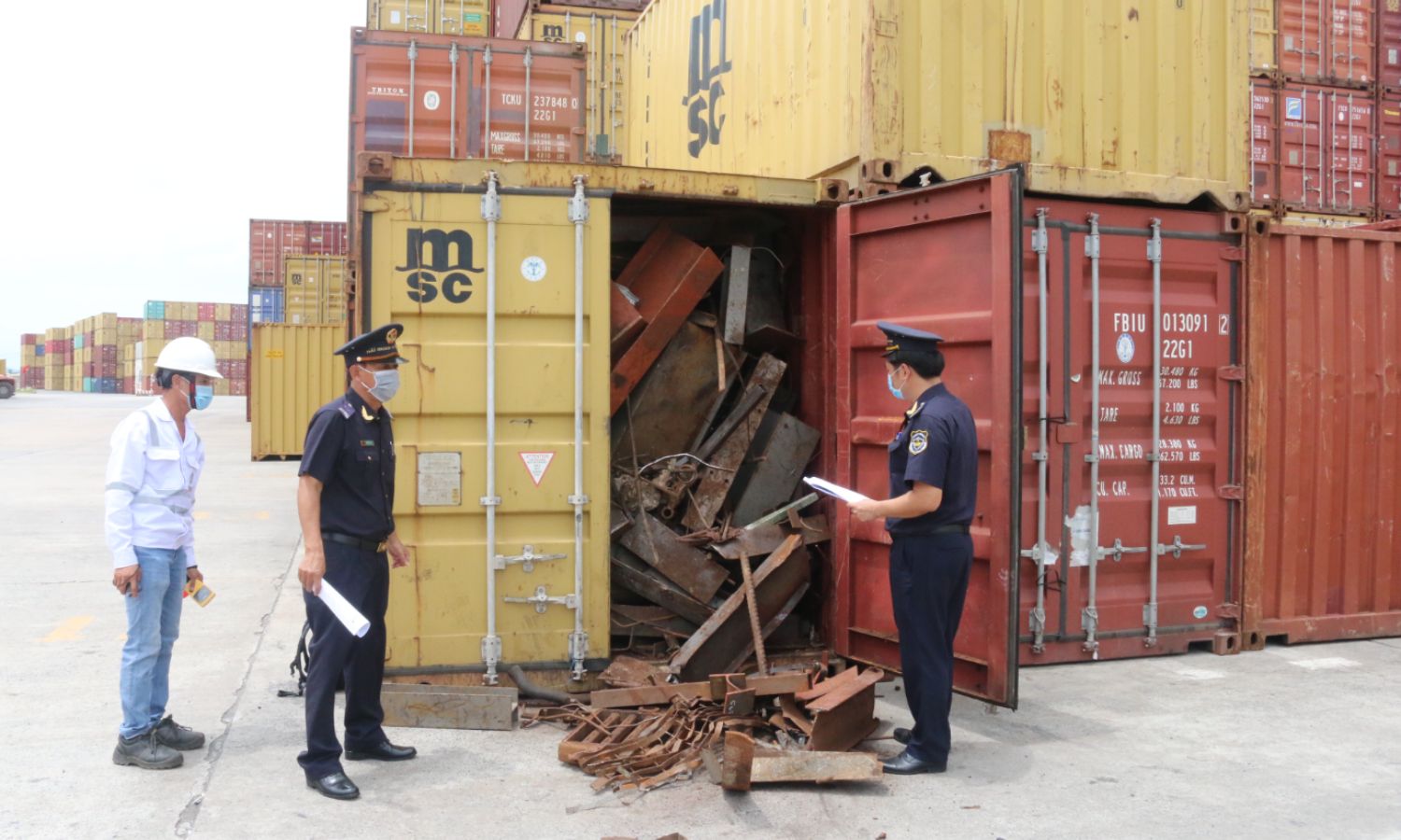 Hồ sơ trị giá thiếu chứng từ khiến doanh nghiệp bị ấn định thuế.