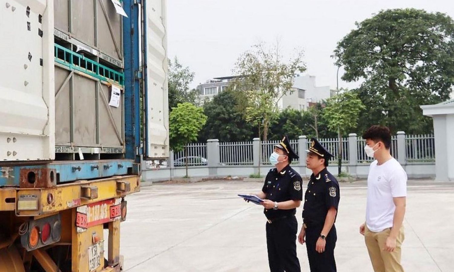 Tránh vi phạm hành chính hải quan 2025